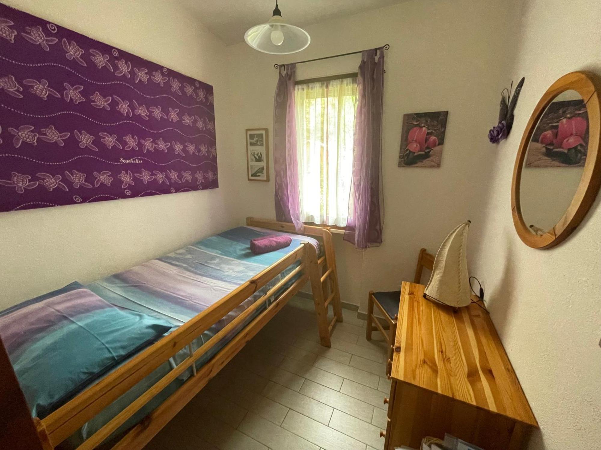 פולה Purple House, 30M To Beach מראה חיצוני תמונה