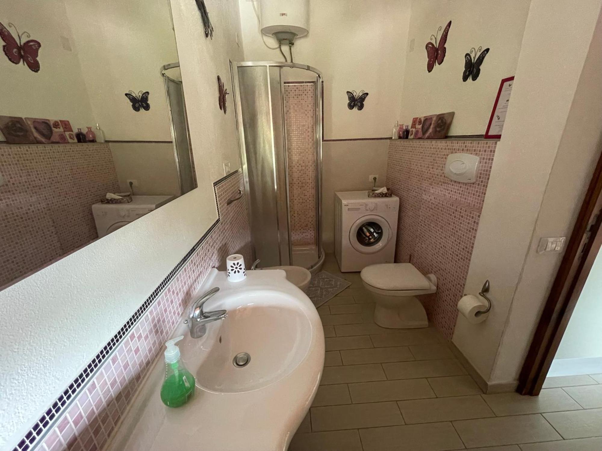 פולה Purple House, 30M To Beach מראה חיצוני תמונה