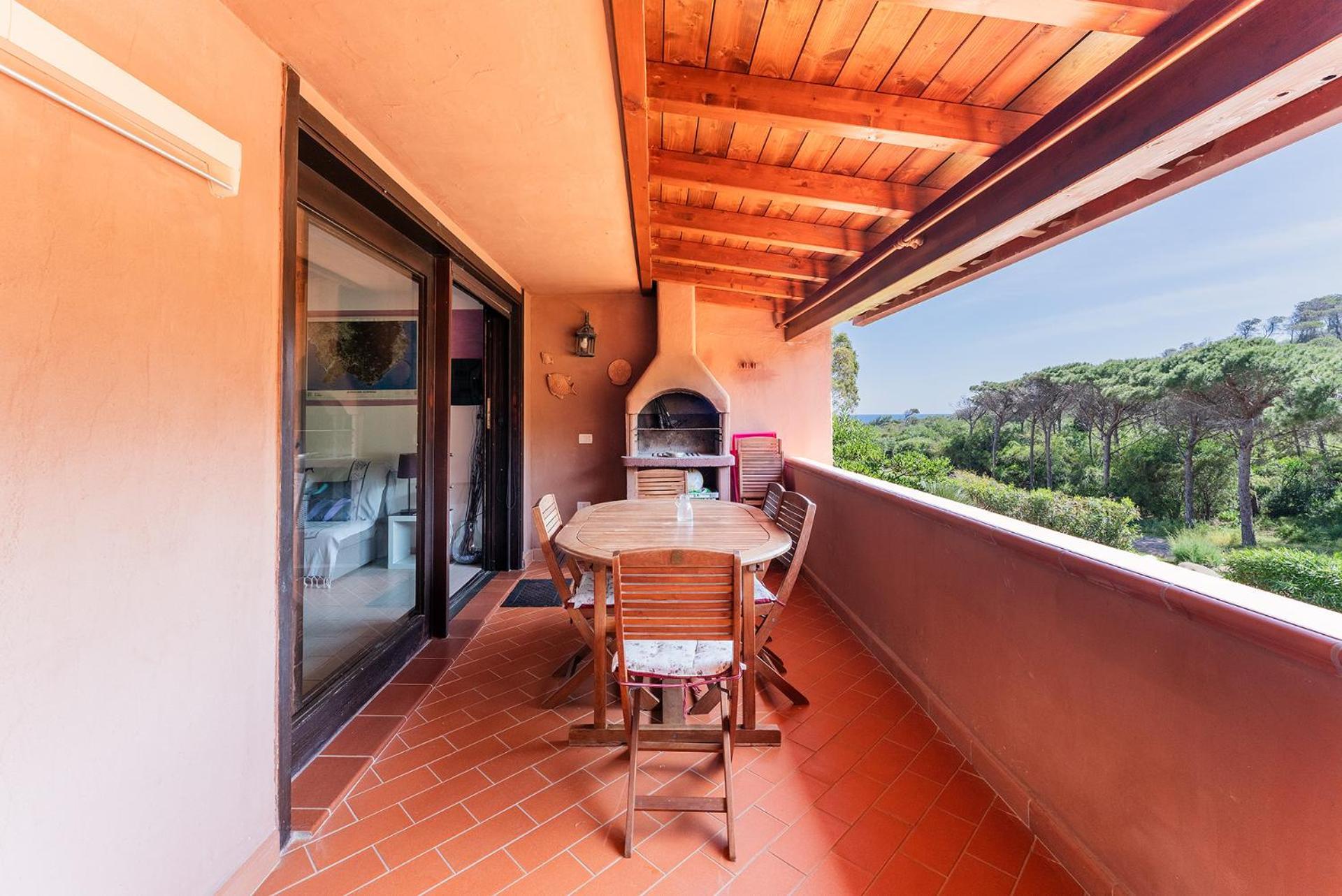 פולה Purple House, 30M To Beach מראה חיצוני תמונה